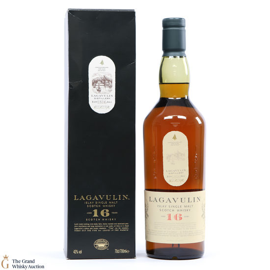 Lagavulin - 16 Year Old