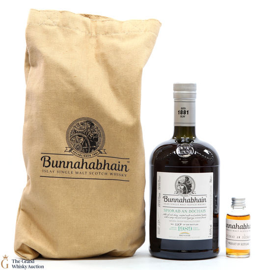 Bunnahabhain - 30 Year Old 1989  Spiorad An Dochais Feis Ile 2020 + Sample
