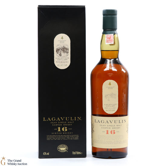 Lagavulin - 16 Year Old