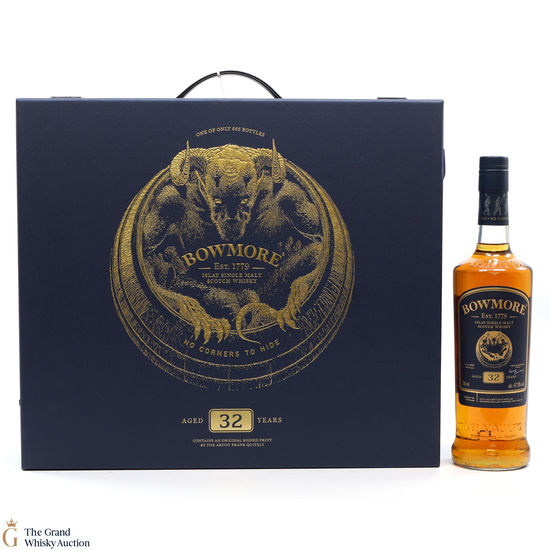 Bowmore - 32 Year Old - No Corners to Hide