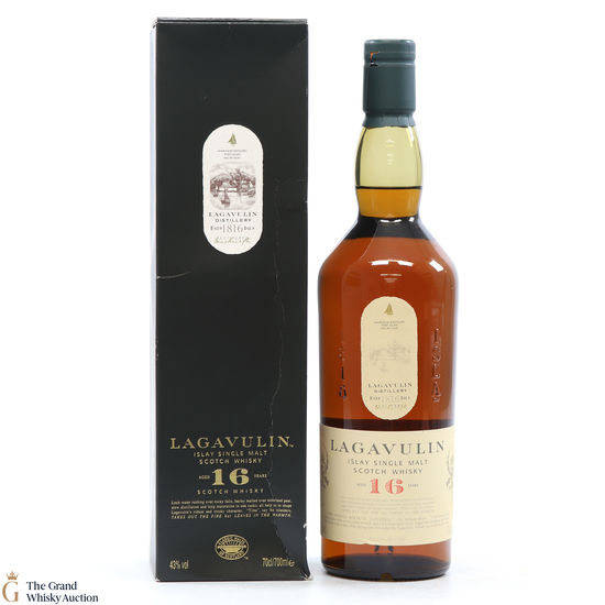 Lagavulin - 16 Year Old