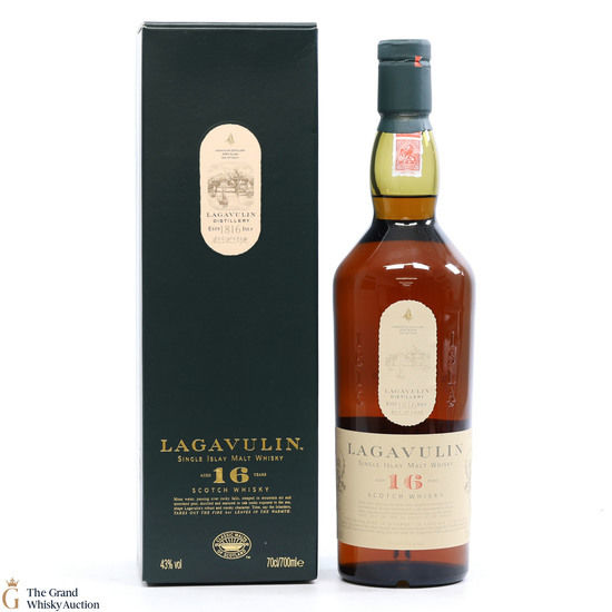 Lagavulin - 16 Year Old