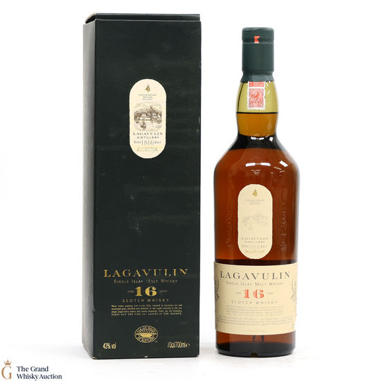 Lagavulin - 16 Year Old