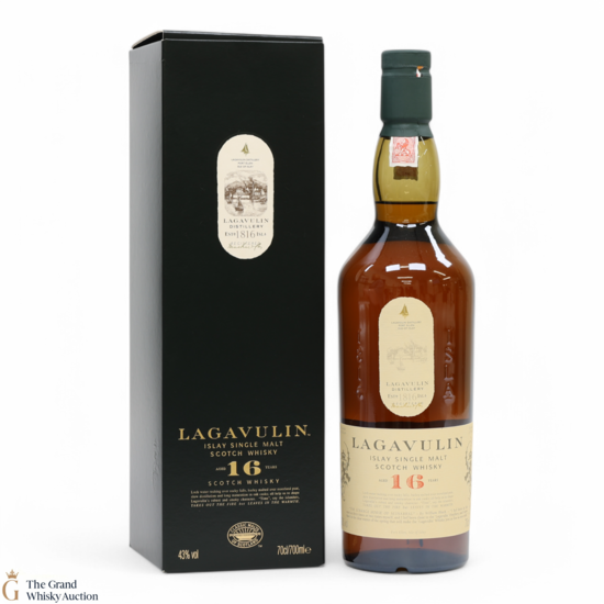 Lagavulin - 16 Year Old
