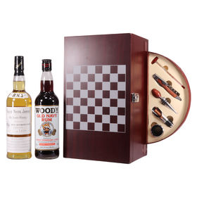Chess Set  Bailie Nicol Jarvie  Woods 100 Rum
