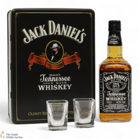 Jack Daniels Old No 7 Gift Set With Two Shot Glasses