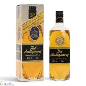 The Antiquary De Luxe Old Scotch Whisky
