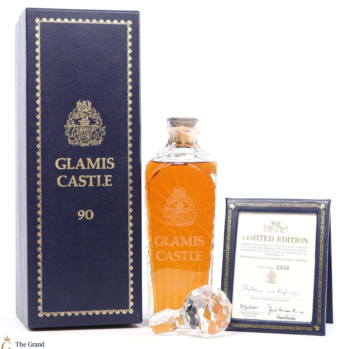 Glamis Castle - 25 Year Old - Royal Crystal Decanter