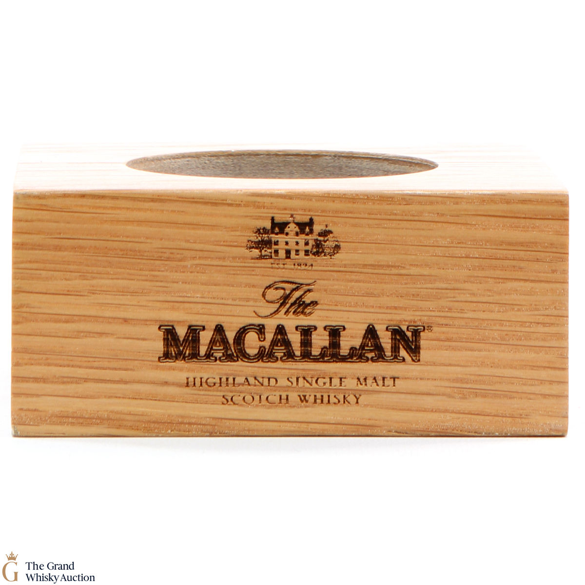 Macallan - Wooden Plinth