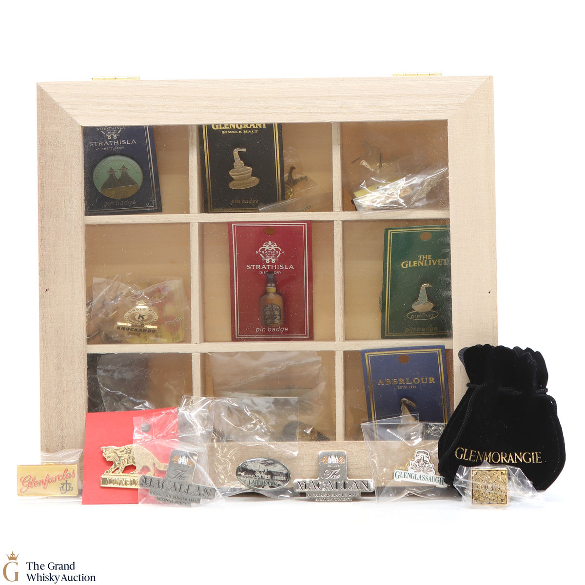 Assorted Badges x 34 & Keyring