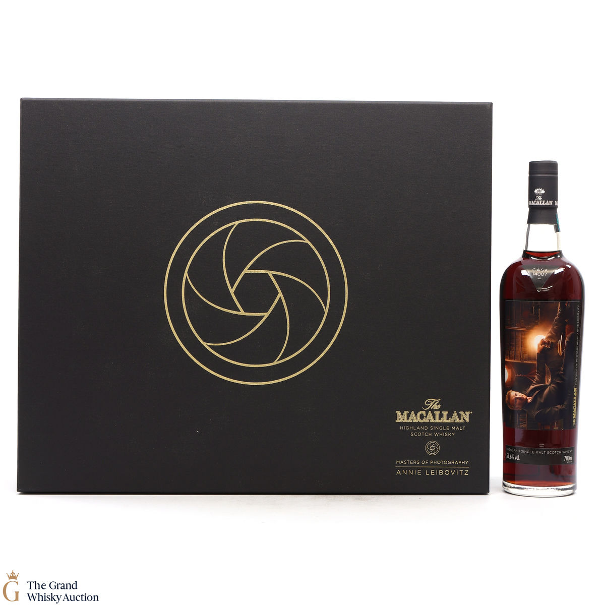 Macallan - 1995 Annie Leibovitz Masters of Photography 'The Library' #14007