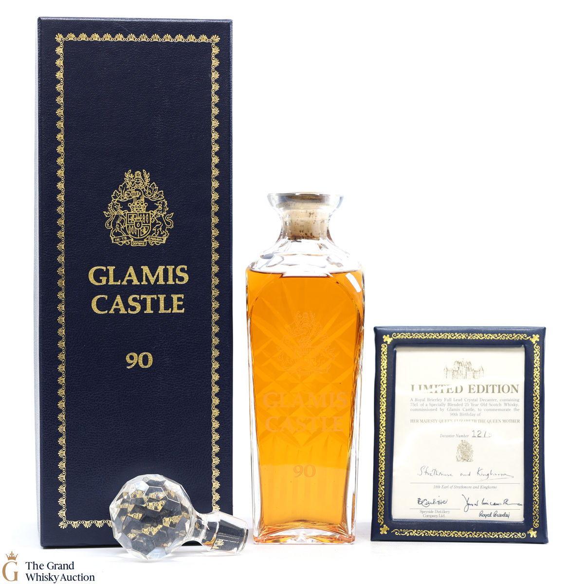 Glamis Castle - 25 Year Old - Royal Crystal Decanter