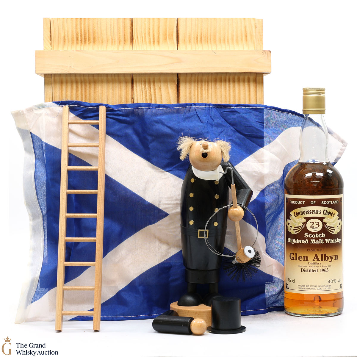 Glen Albyn - 23 Year Old 1963 - Gordon and MacPhail (75cl) + Figerine