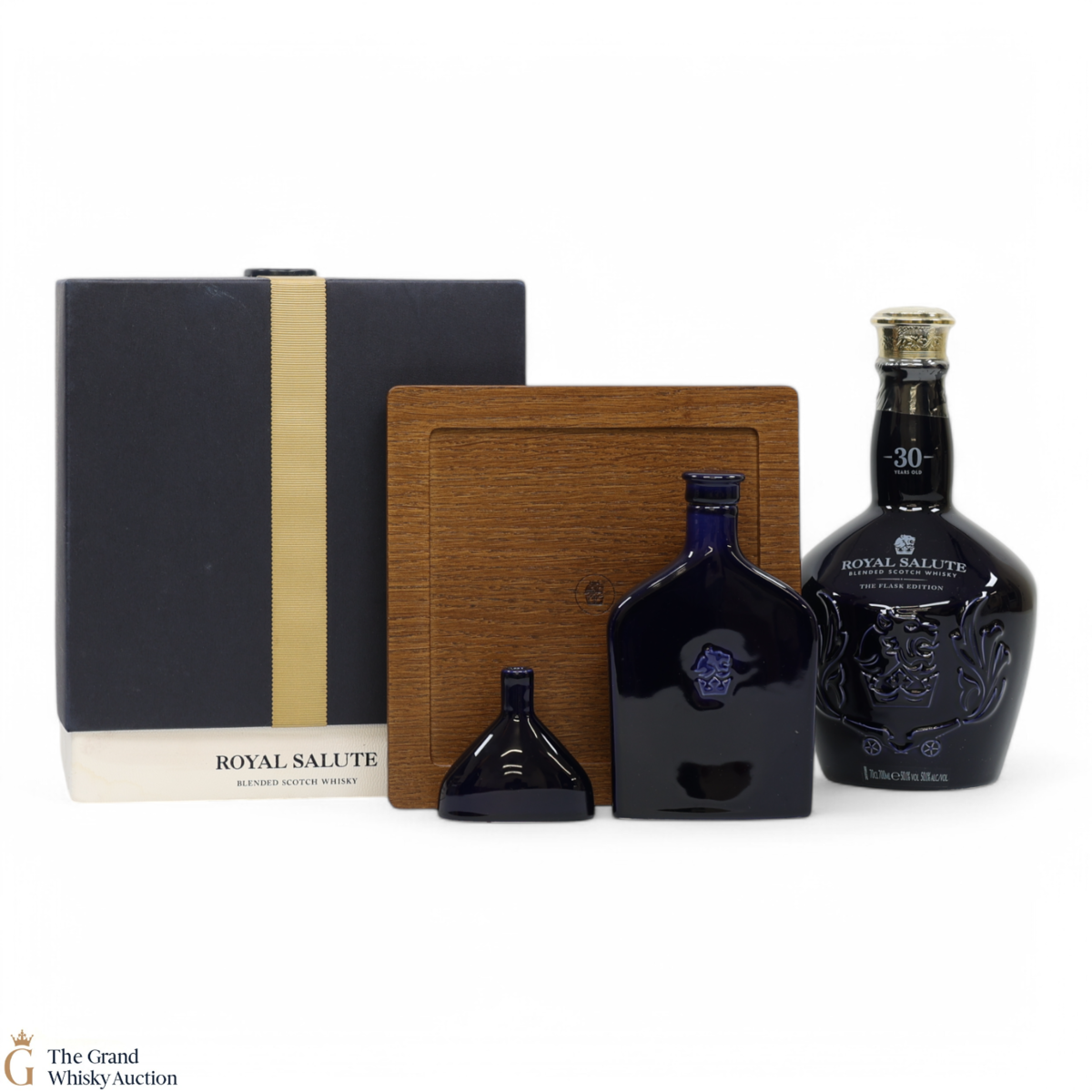 Chivas - Royal Salute - 30 Year Old - The Flask Edition
