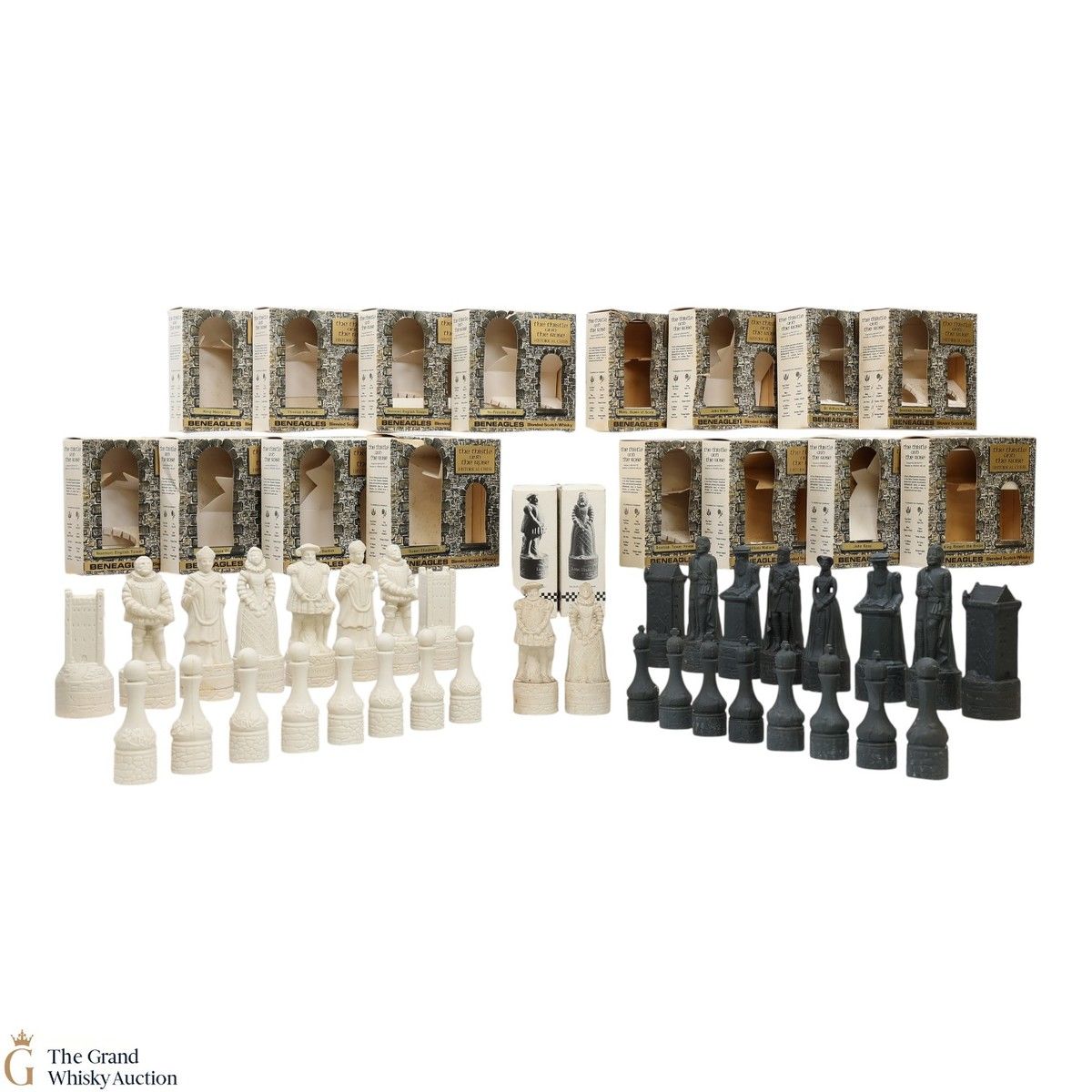 Beneagles - The Thistle And The Rose - Historical Chess Set