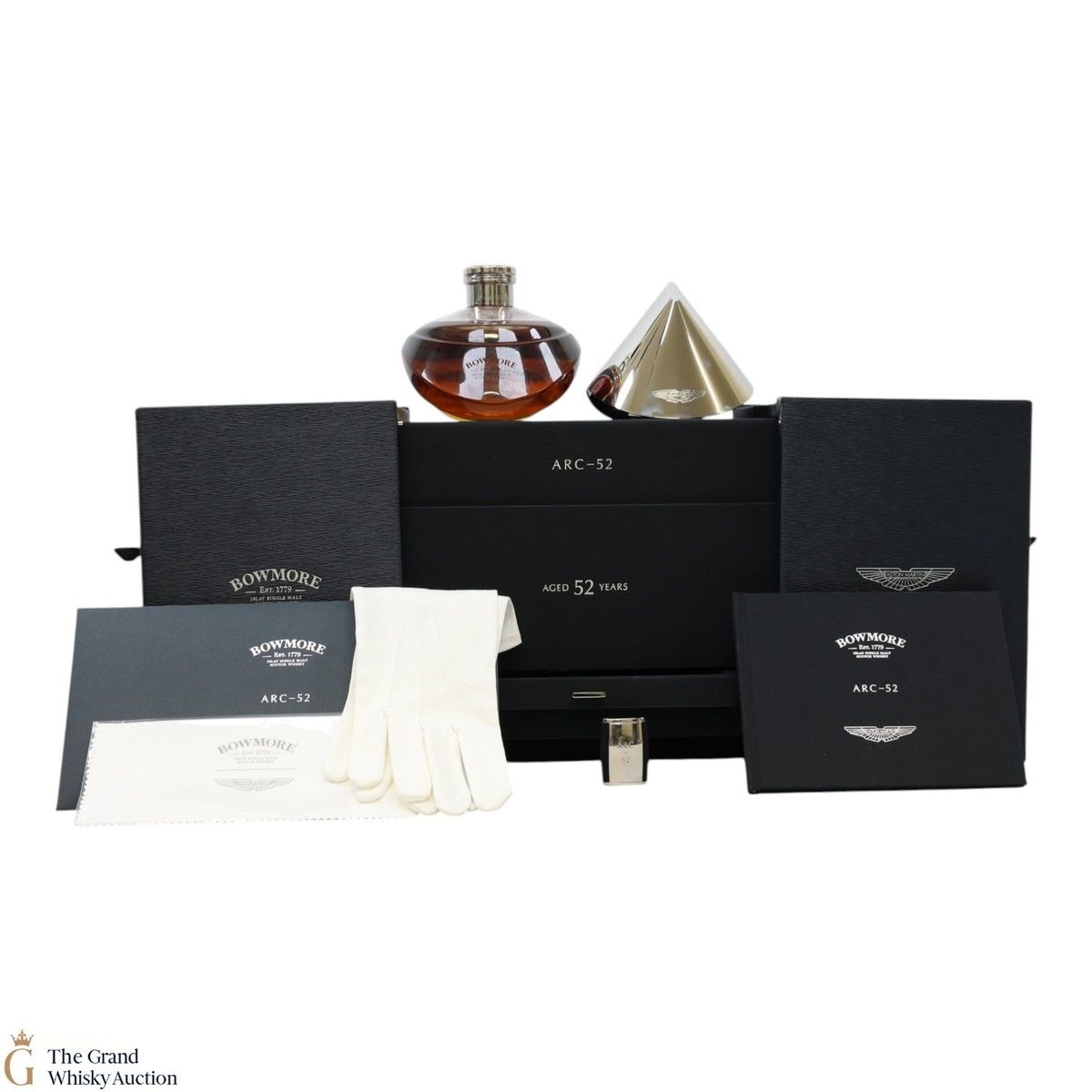 Bowmore x Aston Martin - Arc 52
